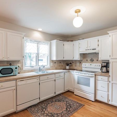 Serene Single Story, Grill, Fire Pit, Fenced Yard And Pet Friendly Stay Cape May Court House Zewnętrze zdjęcie